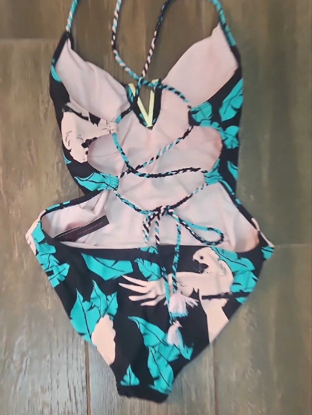 Womens One-Piece Swimsuit in Teal & Pink Parrot Print Sz XL